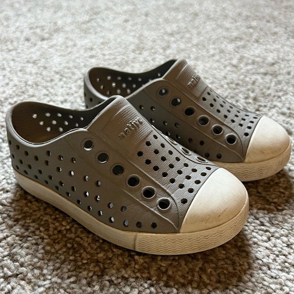 Native Jefferson pigeon gray/shell white C5 - Picture 1 of 6